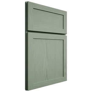 Shiloh Cabinetry Full Overlay Malibu White Oak Plain Cut Moss Door