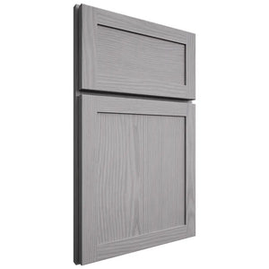 Shiloh Cabinetry Full Overlay Malibu White Oak Plain Cut Stratus Door