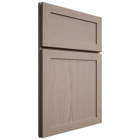 Shiloh Cabinetry Full Overlay Malibu White Oak Plain Cut Whitewash Door