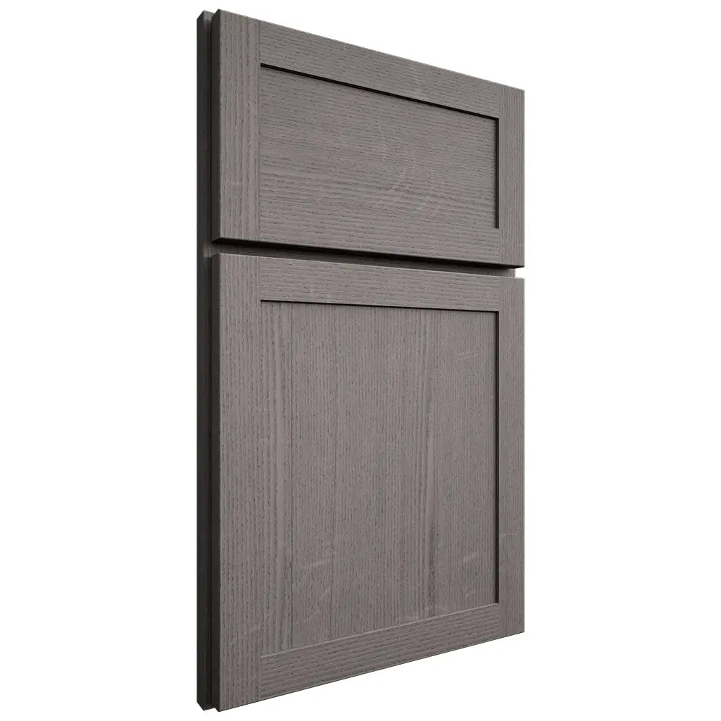 Shiloh Cabinetry Full Overlay Malibu White Oak Quarter Sawn Flagstone Door