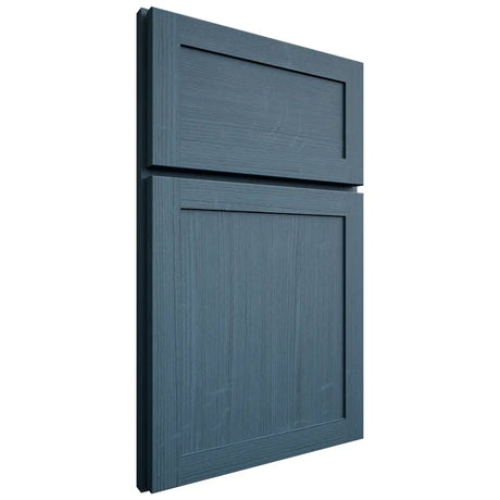 Shiloh Cabinetry Full Overlay Malibu White Oak Quarter Sawn Hudson Door