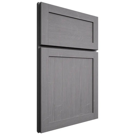 Shiloh Cabinetry Full Overlay Malibu White Oak Quarter Sawn Sterling Door