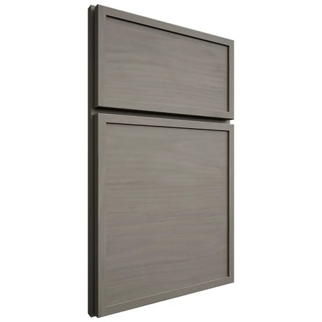 Shiloh Cabinetry Full Overlay Napa Horizontal Cherry Plain Cut Thyme Door