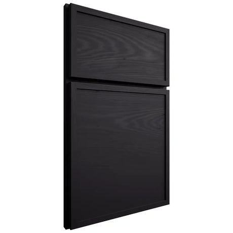 Shiloh Cabinetry Full Overlay Napa Horizontal Poplar Plain Cut Harbor Door