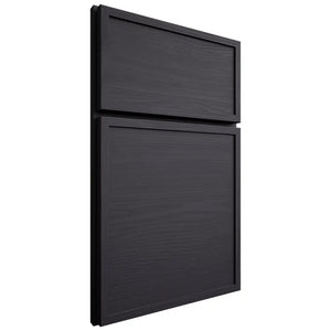 Shiloh Cabinetry Full Overlay Napa Horizontal White Oak Plain Cut Harbor Door