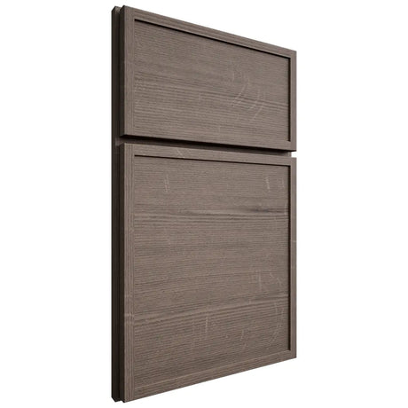 Shiloh Cabinetry Full Overlay Napa Horizontal White Oak Quarter Sawn Clay Door