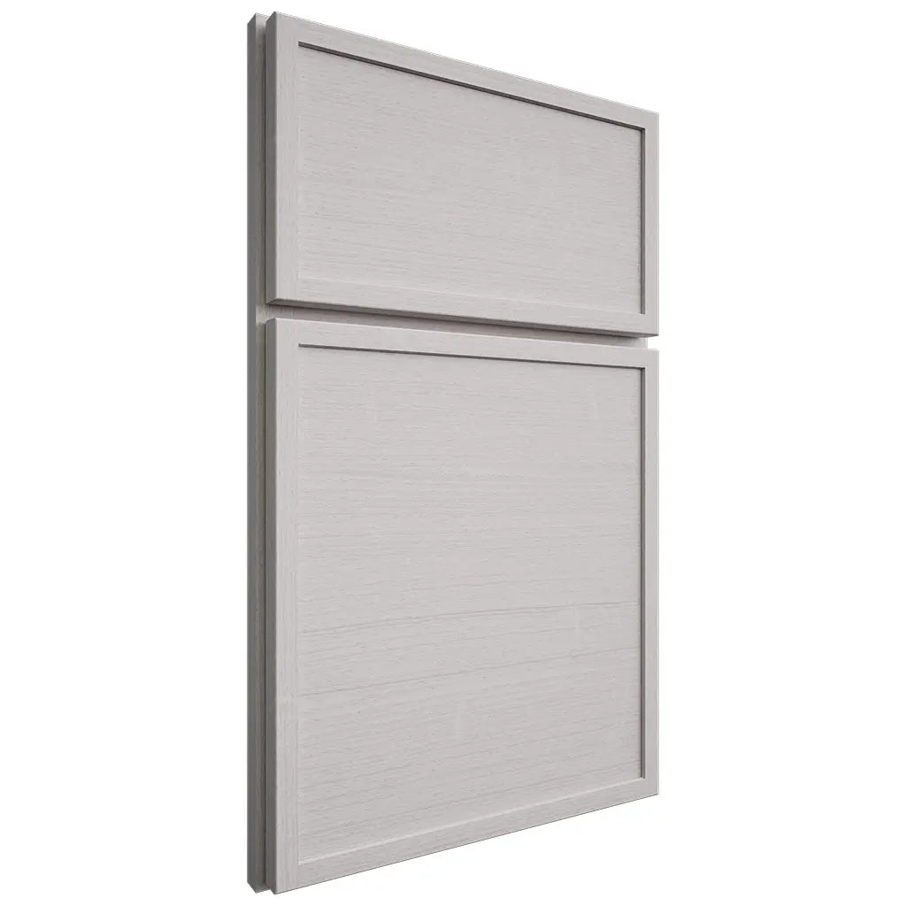 Shiloh Cabinetry Full Overlay Napa Horizontal White Oak Quarter Sawn Cotton Door