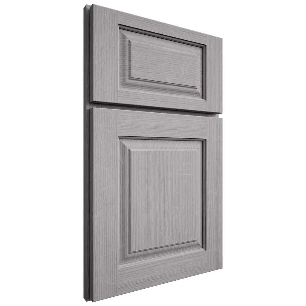 Shiloh Cabinetry Full Overlay Oxford White Oak Quarter Sawn Stratus Door