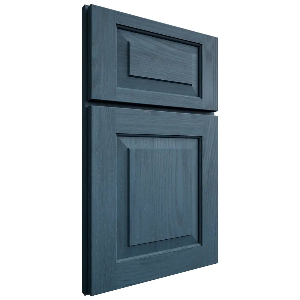 Shiloh Cabinetry Full Overlay Richmond Red Oak Plain Cut Hudson Door