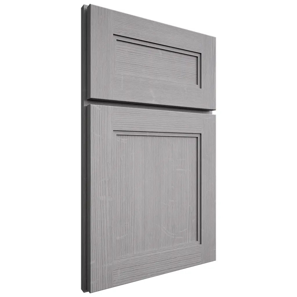 Shiloh Cabinetry Full Overlay Scottsdale White Oak Quarter Sawn Stratus Door