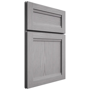 Shiloh Cabinetry Full Overlay Somerset White Oak Plain Cut Stratus Door