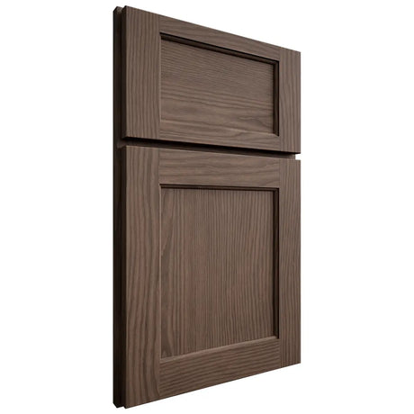 Shiloh Cabinetry Full Overlay Square Flat White Oak Plain Cut Mineral Door