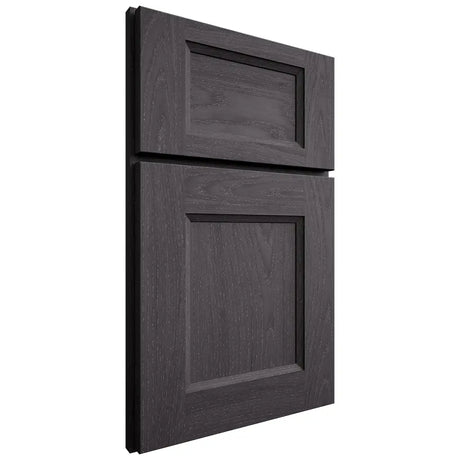 Shiloh Cabinetry Full Overlay Statesville Red Oak Plain Cut Harbor Door