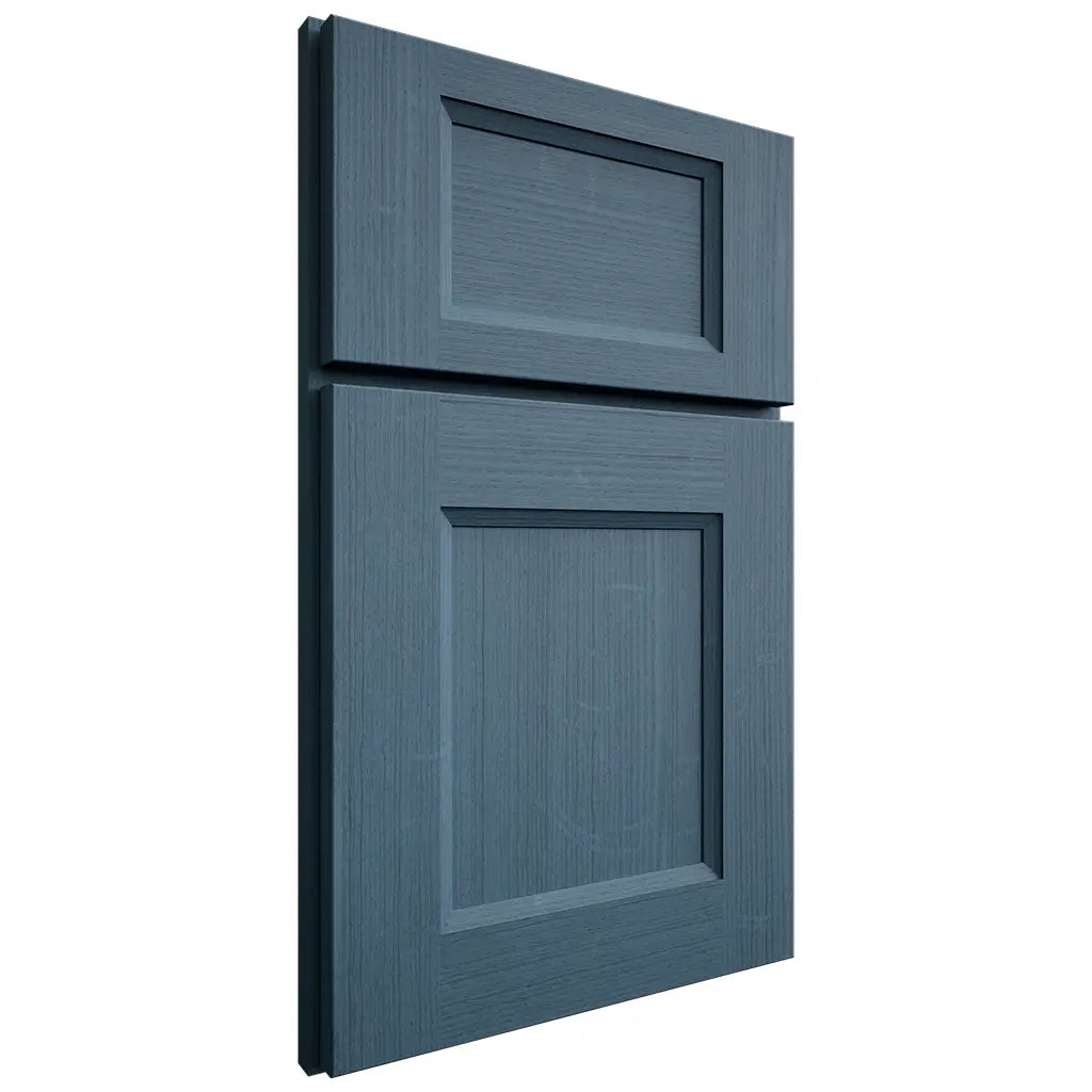 Shiloh Cabinetry Full Overlay Statesville White Oak Quarter Sawn Hudson Door