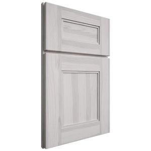 Shiloh Cabinetry Full Overlay Tahoe Hickory Plain Cut Cotton Door