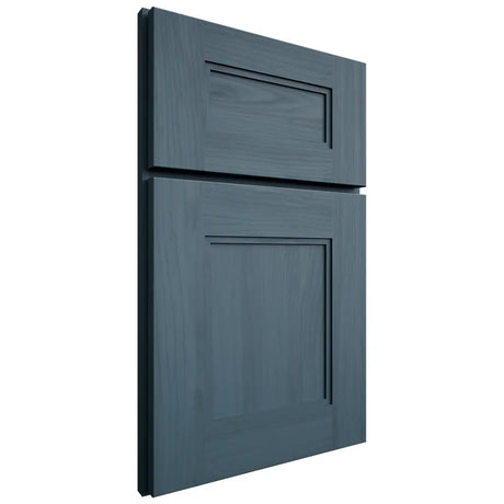 Shiloh Cabinetry Full Overlay Tahoe Hickory Plain Cut Hudson Door