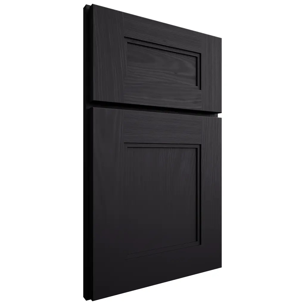 Shiloh Cabinetry Full Overlay Tahoe Poplar Plain Cut Harbor Door