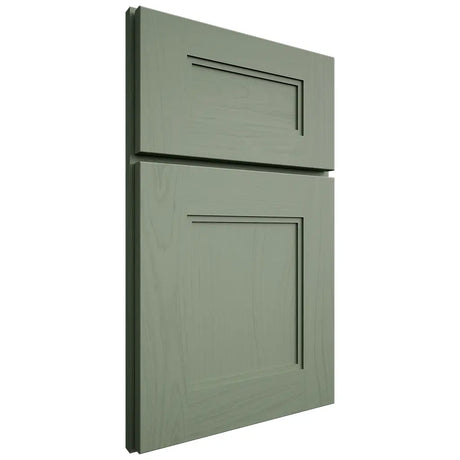 Shiloh Cabinetry Full Overlay Tahoe Poplar Plain Cut Moss Door