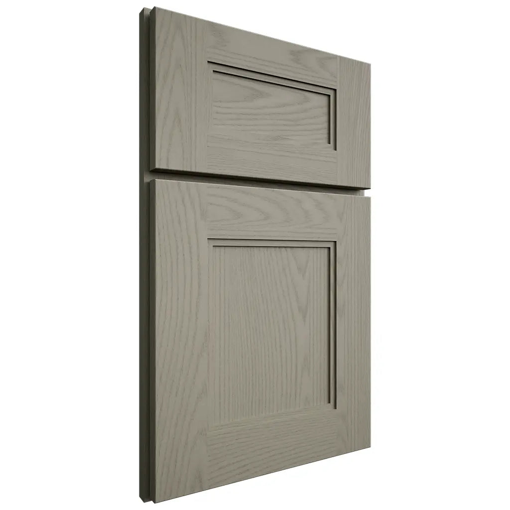 Shiloh Cabinetry Full Overlay Tahoe Red Oak Plain Cut Thyme Door