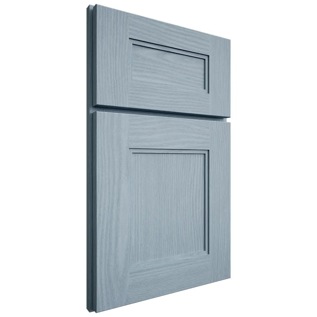 Shiloh Cabinetry Full Overlay Tahoe White Oak Plain Cut Sky Door