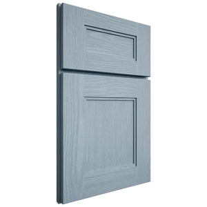 Shiloh Cabinetry Full Overlay Tahoe White Oak Plain Cut Sky Door