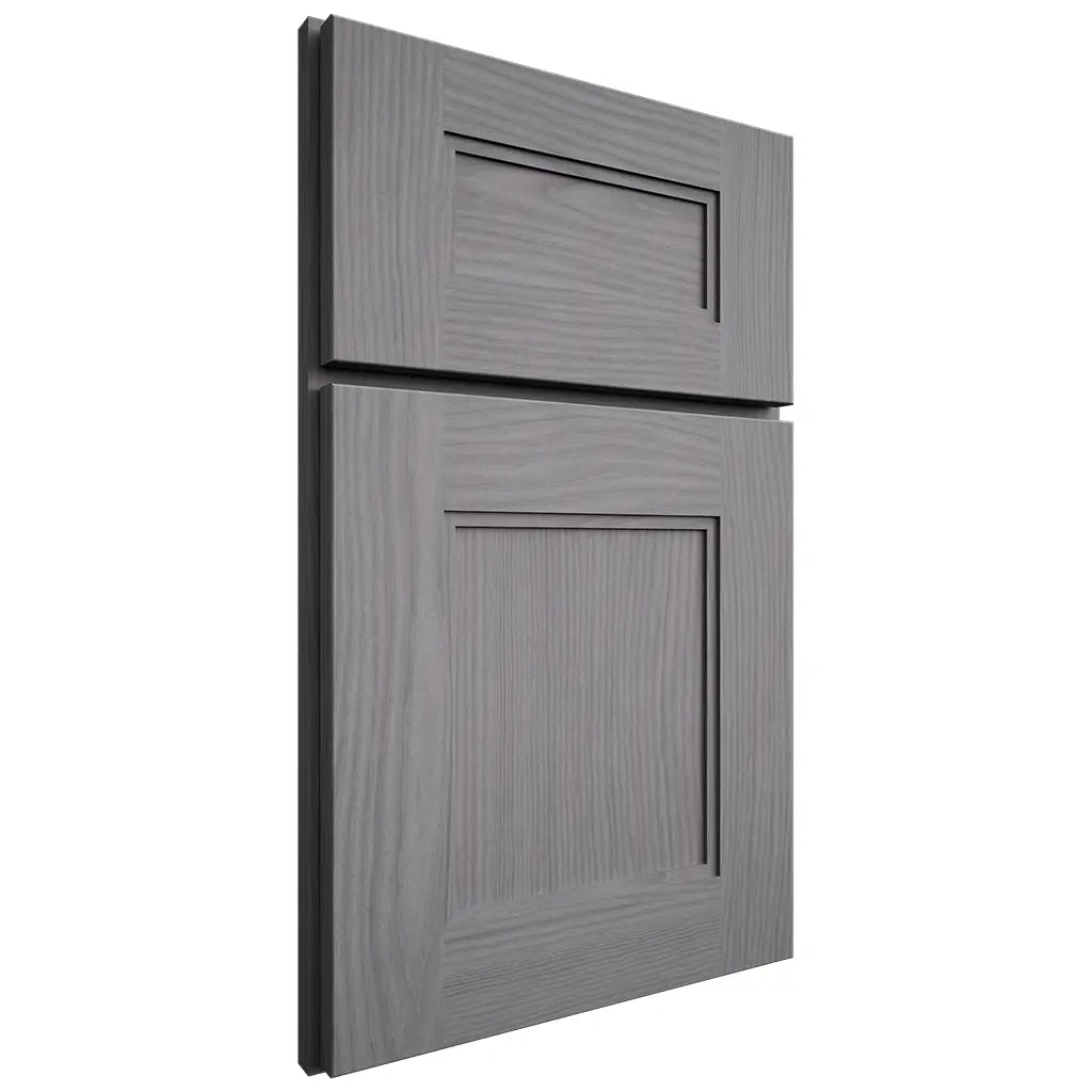 Shiloh Cabinetry Full Overlay Tahoe White Oak Plain Cut Sterling Door