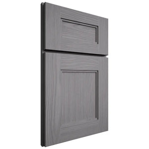 Shiloh Cabinetry Full Overlay Tahoe White Oak Plain Cut Sterling Door