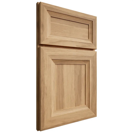 Shiloh Cabinetry Full Overlay Windsor Hickory Plain Cut Natural Door