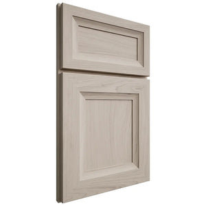 Shiloh Cabinetry Full Overlay Windsor Poplar Plain Cut Seagull Door