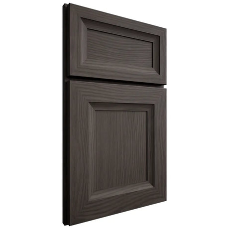 Shiloh Cabinetry Full Overlay Windsor White Oak Plain Cut Creekside Door