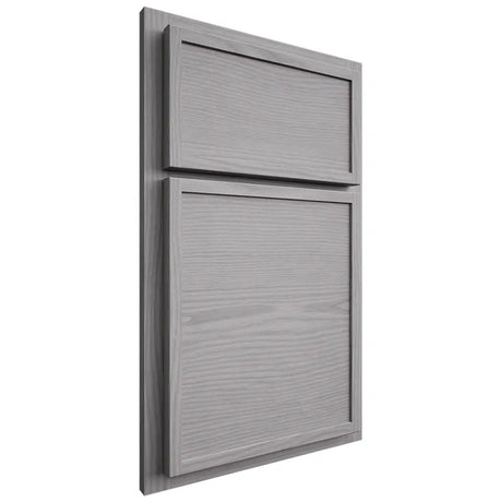 Shiloh Cabinetry Partial Overlay Napa Horizontal White Oak Plain Cut Stratus Door