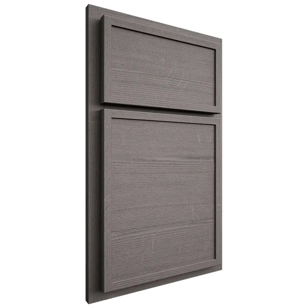 Shiloh Cabinetry Partial Overlay Napa Horizontal White Oak Quarter Sawn Flagstone Door