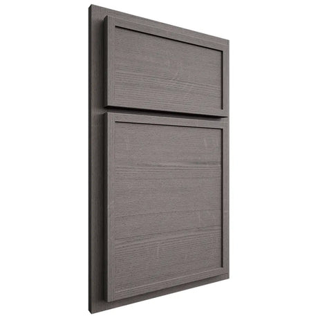 Shiloh Cabinetry Partial Overlay Napa Horizontal White Oak Quarter Sawn Flagstone Door