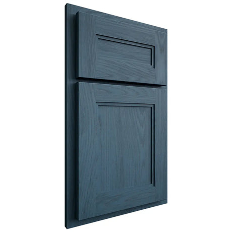Shiloh Cabinetry Partial Overlay Scottsdale Red Oak Plain Cut Hudson Door