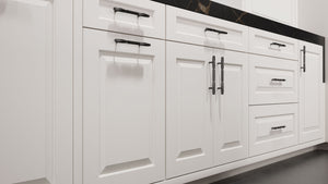 Newhaven Simply White ( Maple | Plain Cut [ Frameless • Satin • Painted ] - 10' X 10' Kitchen Cabinet ) | Assembled In USA