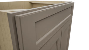 Fabuwood Fusion Oyster SB33SDF Base Sink Cabinet, Detail View