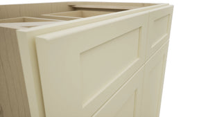 Fabuwood Galaxy Linen B33 Base Standard Cabinet, Detail View