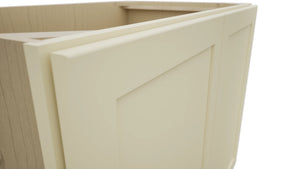 Fabuwood Galaxy Linen B39FD Base Full Door Cabinet, Detail View
