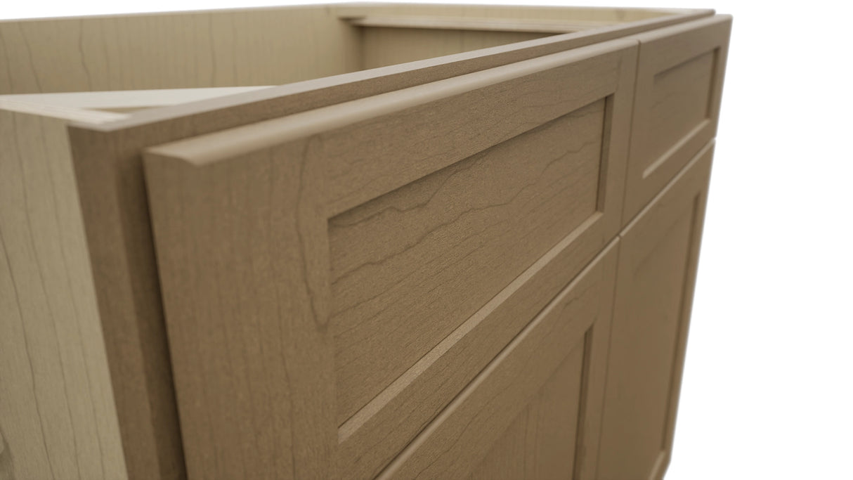 Fabuwood Galaxy Truffle SB39 Base Sink Cabinet, Detail View