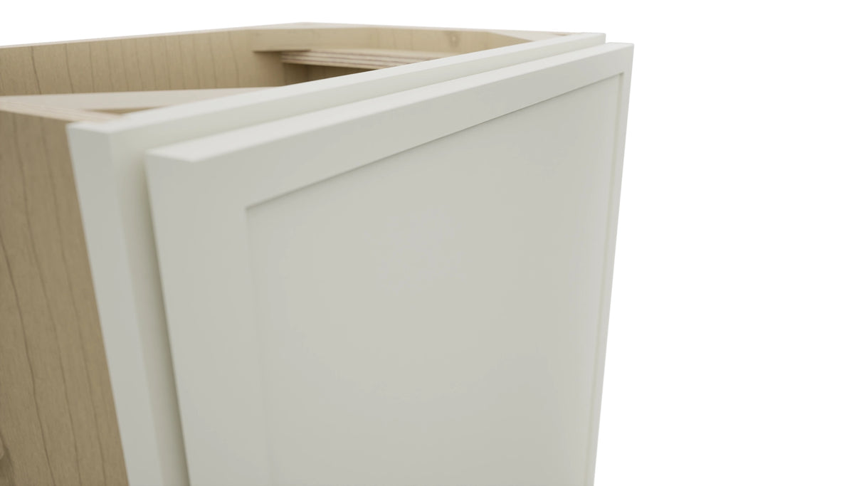 Fabuwood Luna Dove B18FD-12D Base Full Door Cabinet, Detail View