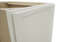 Fabuwood Luna Dove B18FD Base Full Door Cabinet, Detail View