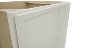 Fabuwood Luna Dove B30FD Base Full Door Cabinet, Detail View