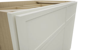 Fabuwood Luna Dove B39 Base Standard Cabinet, Detail View