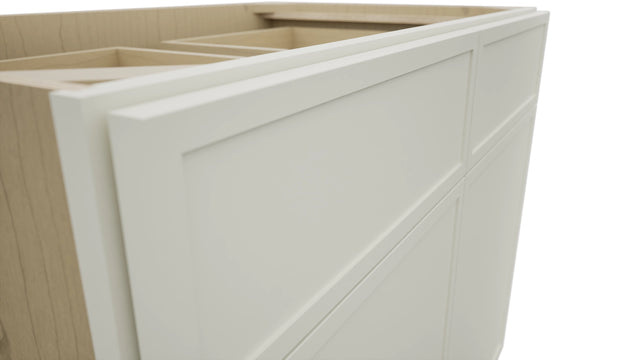Fabuwood Luna Dove B39 Base Standard Cabinet, Detail View