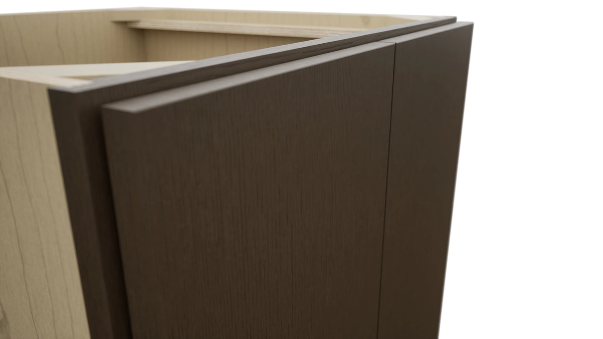 Fabuwood Luxe Canyon Oak B24FD Base Full Door Cabinet, Detail View