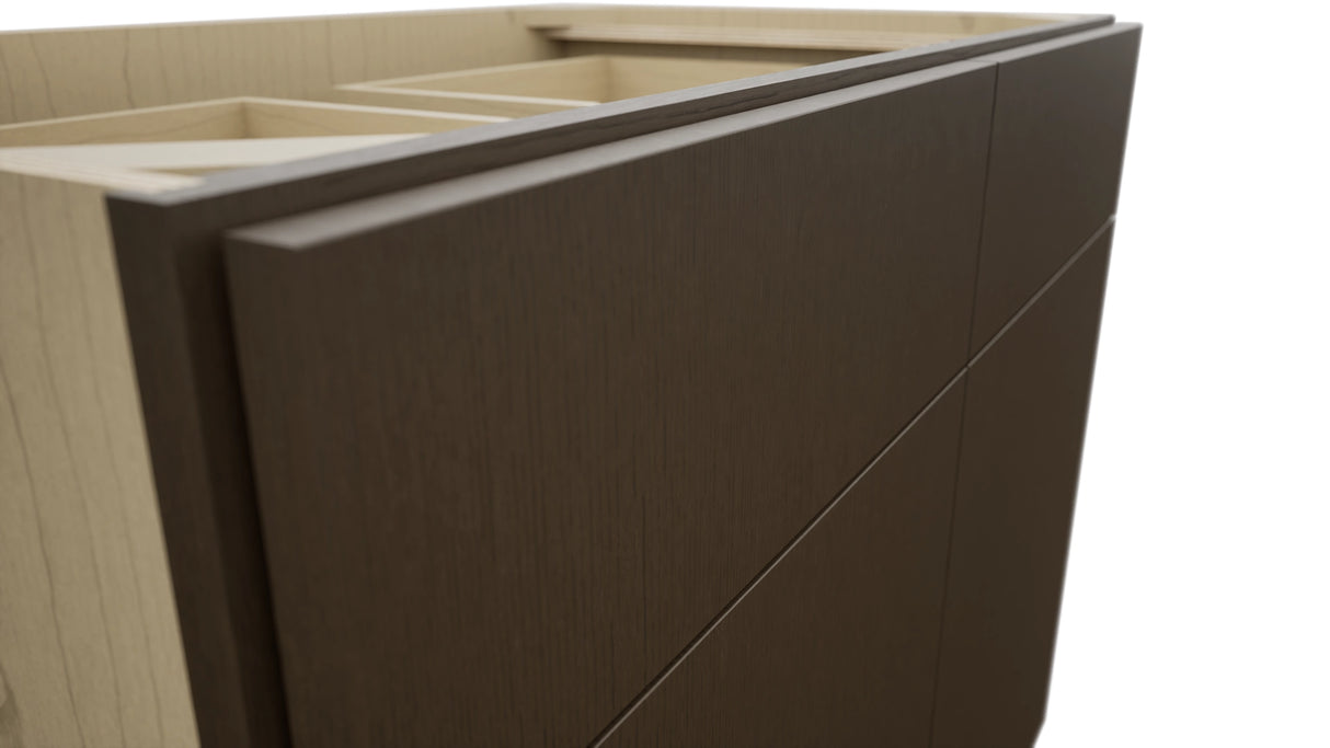 Fabuwood Luxe Canyon Oak B39 Base Standard Cabinet, Detail View
