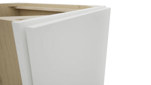 Fabuwood Luxe Frost B18FD Base Full Door Cabinet, Detail View