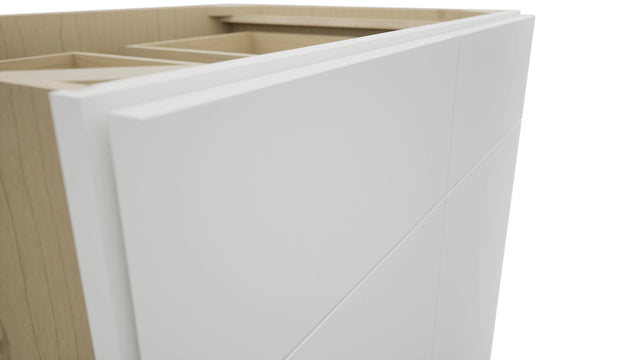 Fabuwood Luxe Frost B33 Base Standard Cabinet, Detail View