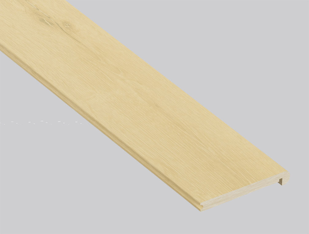 Roble Glenbury (Escalones con borde suavizado [Madera • Mate • Claro] - LVT * Molduras de vinilo de lujo) | 2 3/4" x 3/4" x 94"