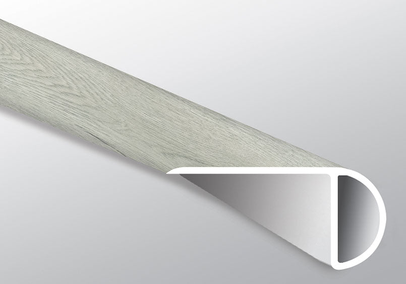 Kardigan (NARIZ DE ESCALÓN SUPERPUESTO [Madera • Mate • Claro] - LVT * MOLDURA DE VINILO DE LUJO) | 2 1/4" X 1" X 94"